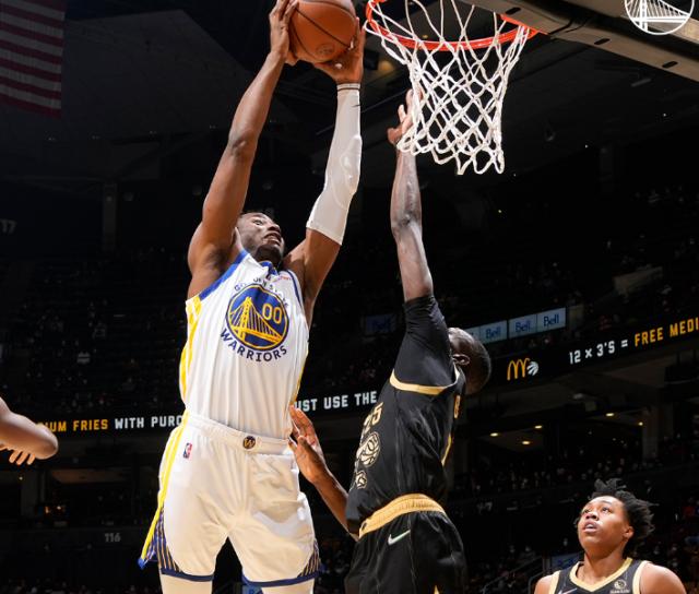 英超赛事高清-核心轮休小鬼当家 库明加高效得到26分未来可期